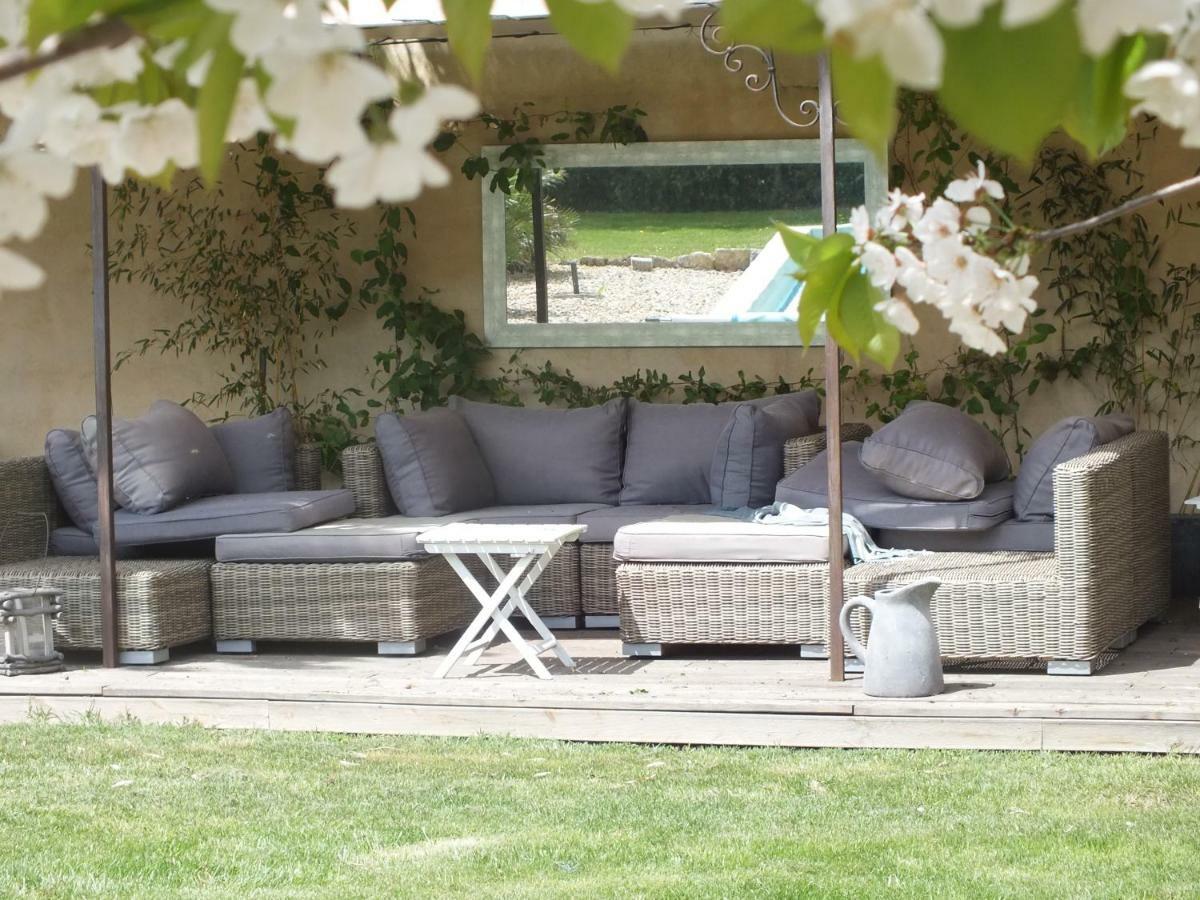 Mas De La Garance Bed & Breakfast Althen-des-Paluds Exterior photo